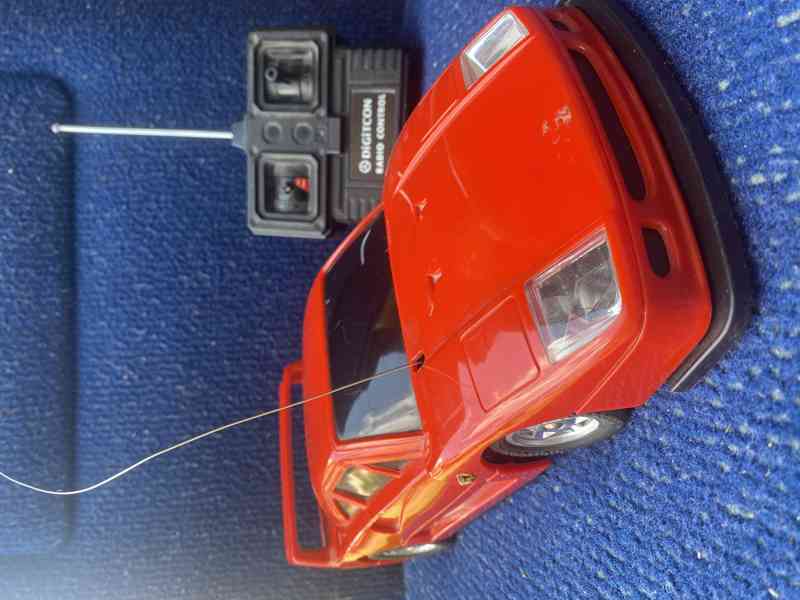 Retro Legendární Ferrari F40! Stará hračka - foto 4