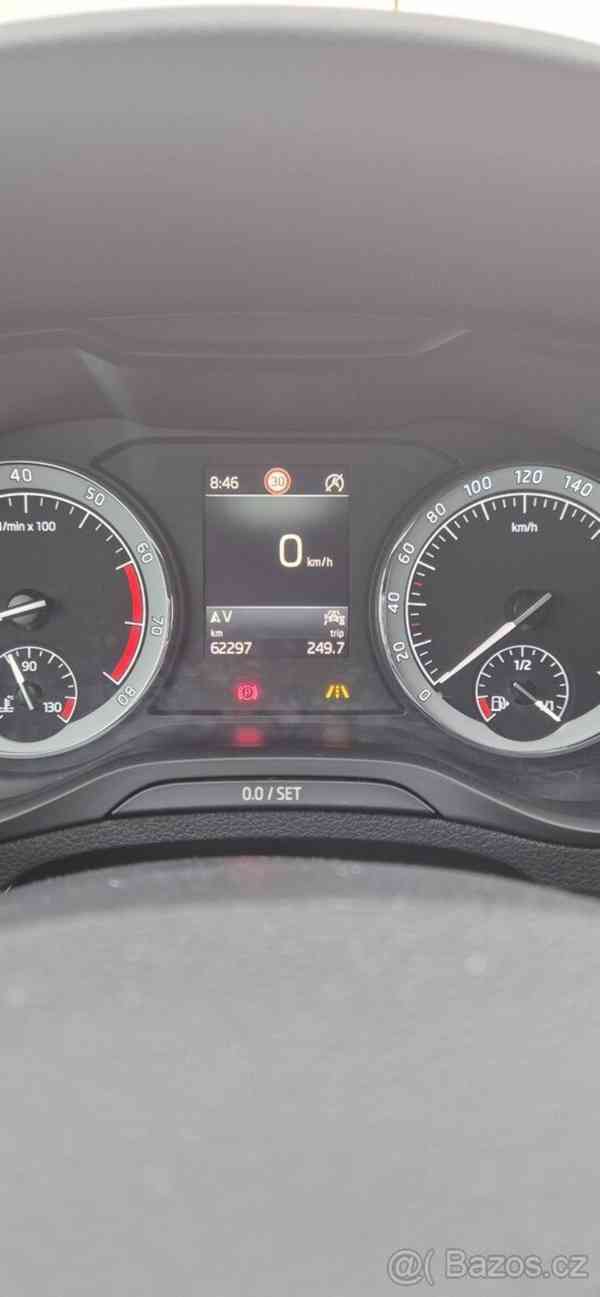 Škoda Karoq 1,5   110kw 62.tis najeto koupeno CZ - foto 18