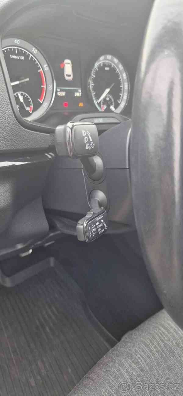 Škoda Karoq 1,5   110kw 62.tis najeto koupeno CZ - foto 15