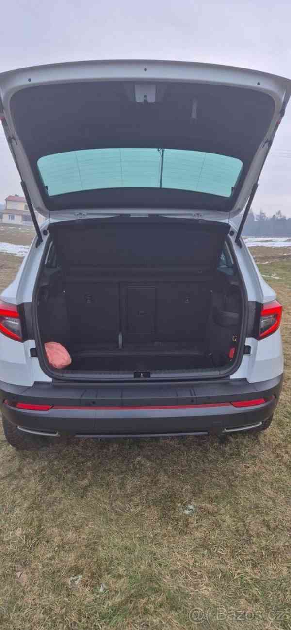 Škoda Karoq 1,5   110kw 62.tis najeto koupeno CZ - foto 9