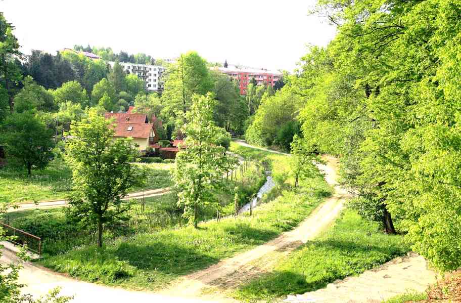 Pronajmu moderní  2+kk  Brno, Medlánky.  CP: 55 m2,  5.p. - foto 11