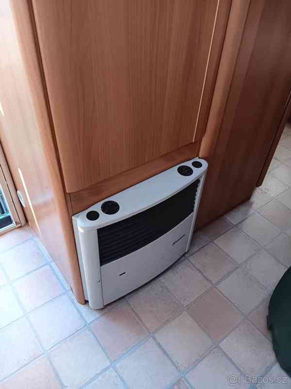 Ostatní Obytný přívěs Knaus - foto 13