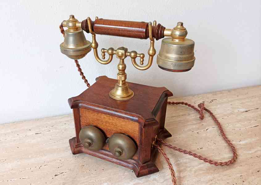 Starožitný elegantní stolní telefon v krásném stavu - foto 9