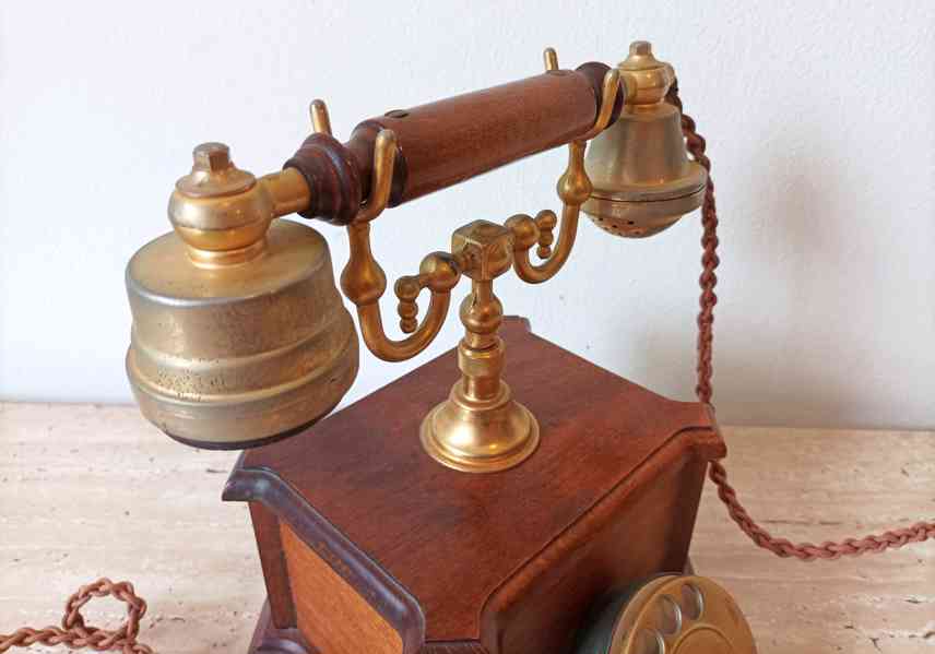 Starožitný elegantní stolní telefon v krásném stavu - foto 4