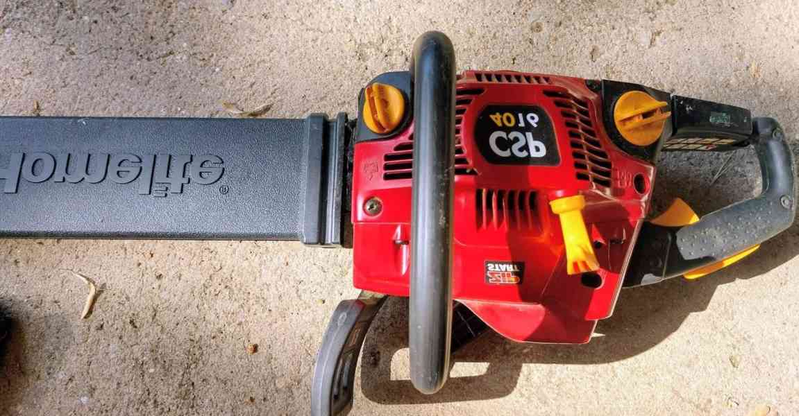 Motorová benzínová pila Homelite 40cc  na náhradní díly.  - foto 2