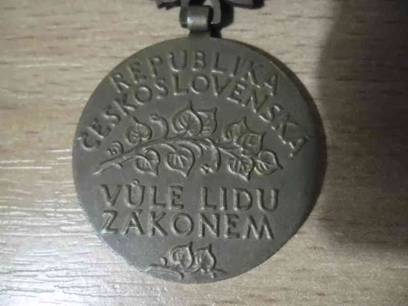 Řád 25. února - Vůle lidu zákonem - foto 5