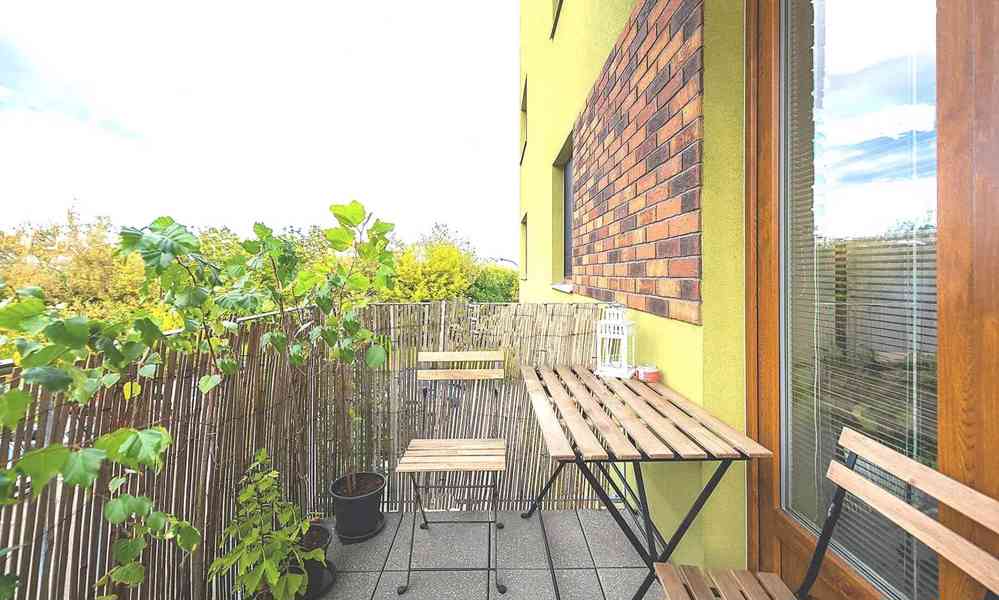 Pronájem bytu 2+kk 55 m² - foto 8