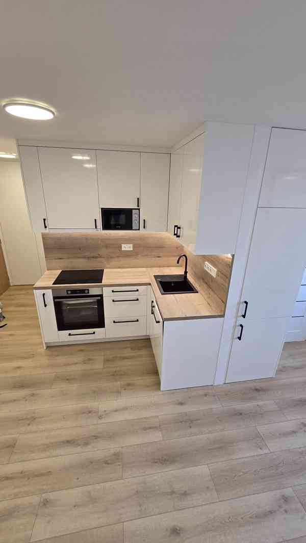 Byt 3+kk/L, 53 m² – Praha, Libeň (Sokolovská) - foto 3