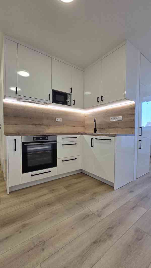 Byt 3+kk/L, 53 m² – Praha, Libeň (Sokolovská) - foto 2