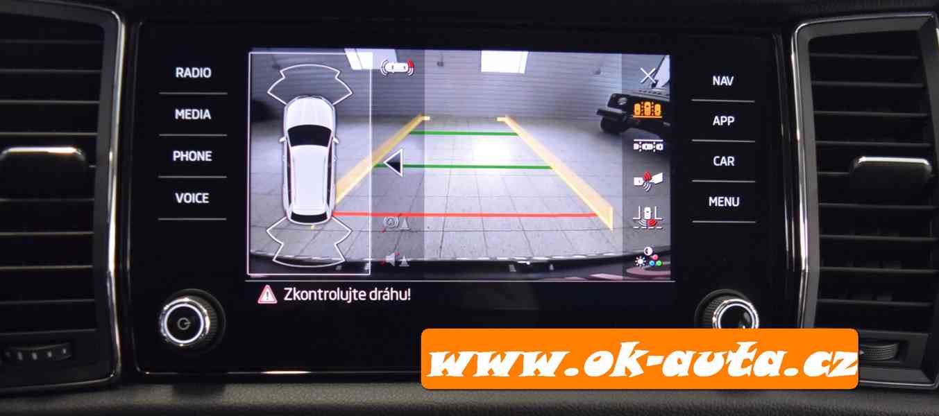 Škoda Kodiaq 2.0 TDI Style LCD 4x4 rv servis Škoda 01/2021 - foto 17