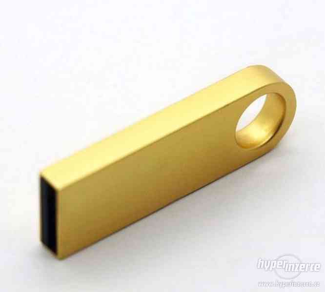 Prodám Flash disk 2 TERA USB 3.0 - metal zlatý - foto 4