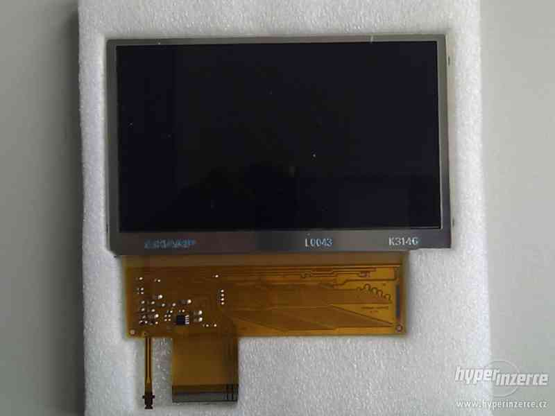 LCD pro PSP - foto 1