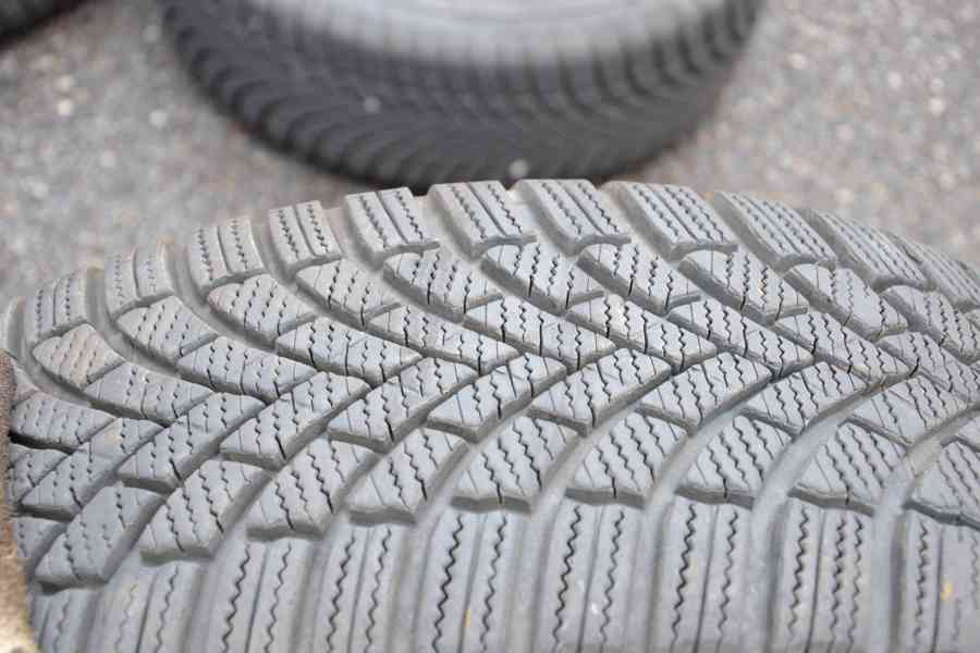 NOVÁ zimní sada Š.Kamiq/Scala+195/60R16 Bridgestone - foto 15
