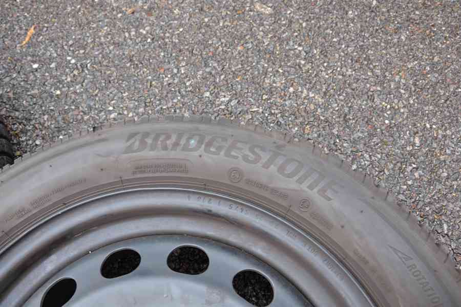 NOVÁ zimní sada Š.Kamiq/Scala+195/60R16 Bridgestone - foto 6