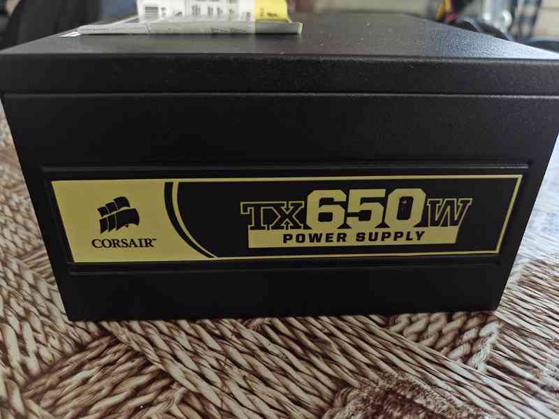 Corsair TX 650W - foto 4