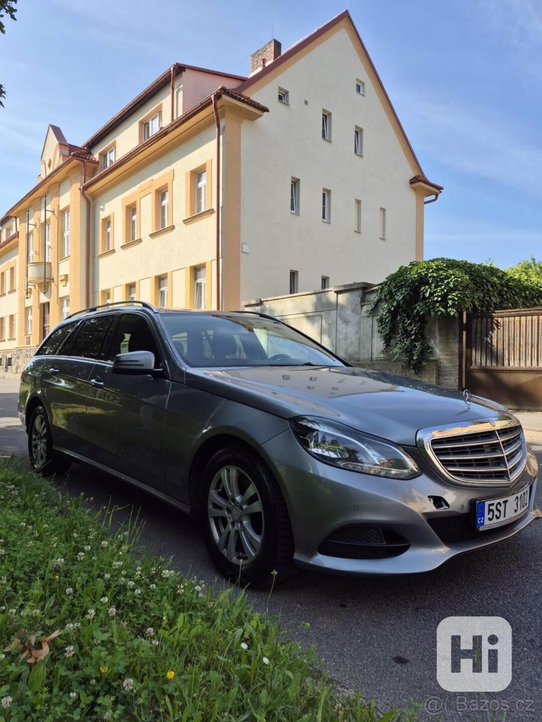 Mercedes E Klasse 220 combi  - foto 1
