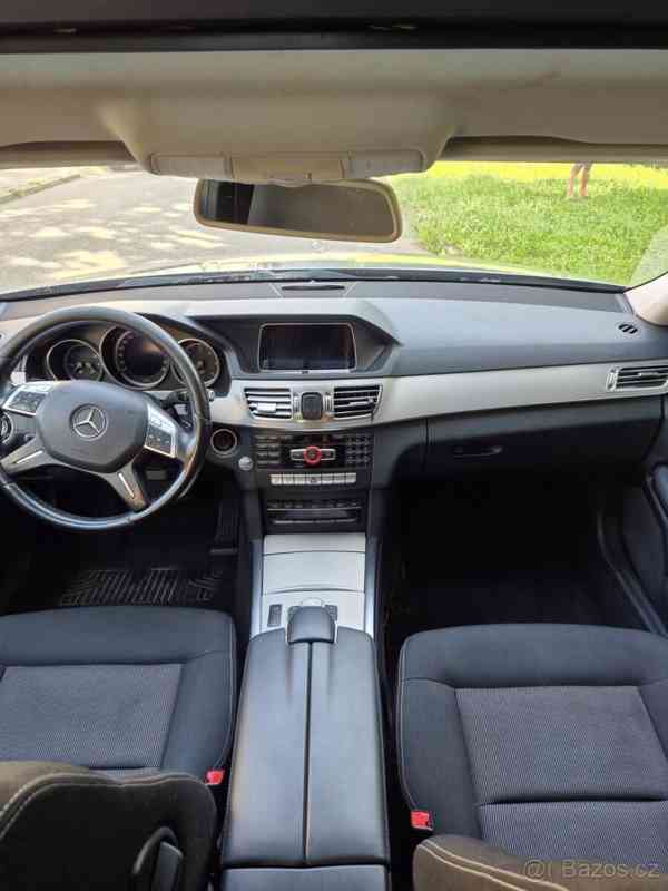 Mercedes E Klasse 220 combi  - foto 6