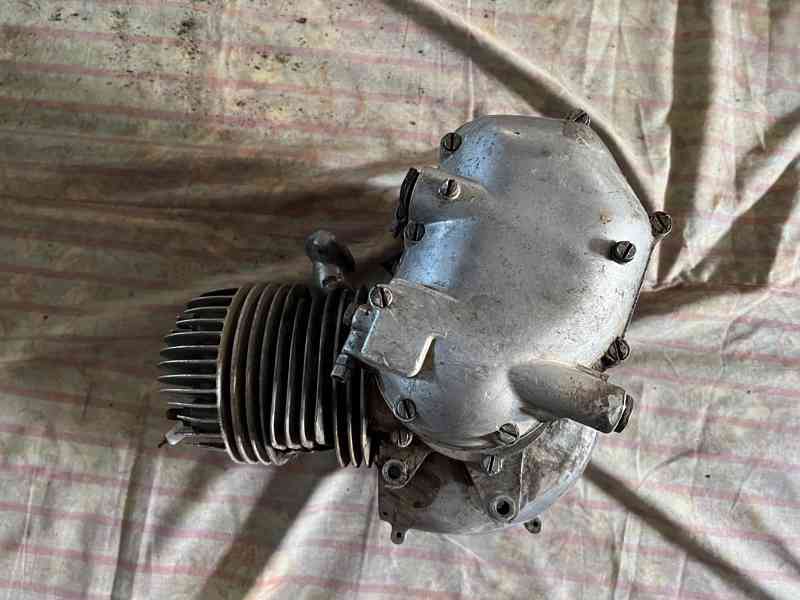 Skútr Manet S 100  r.1958 - foto 19