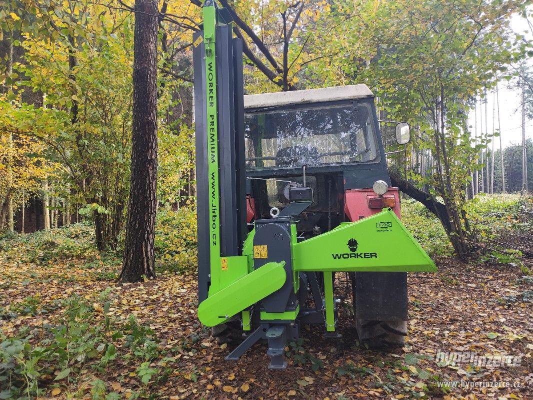 Špalíkovač štěpkovač za traktor s dopravníkem do12cm - foto 1