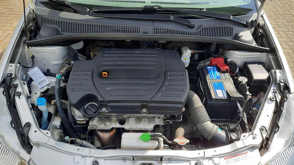 Suzuki SX4 1.6 4x4 Club benzín 88kw - foto 16