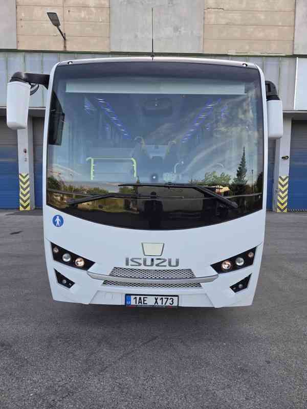 ISUZU Novo Ultra CLASS II 29 míst + 4 stojící - foto 2