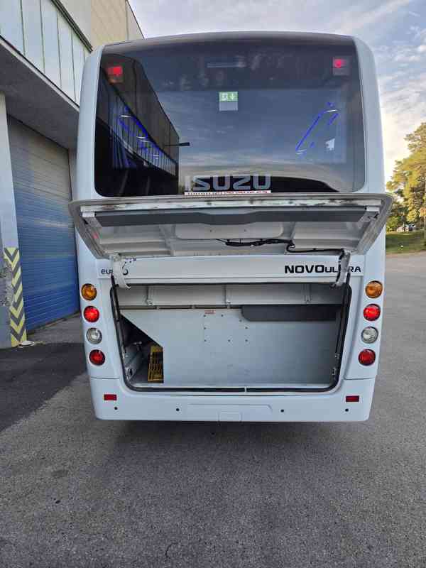 ISUZU Novo Ultra CLASS II 29 míst + 4 stojící - foto 17