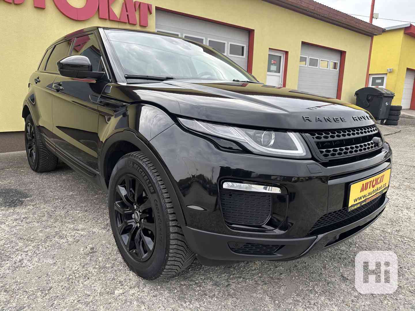 Land Rover Range Rover Evoque 2.0 TD4 4x4/Bixenon/1Maj/Tažné - foto 1