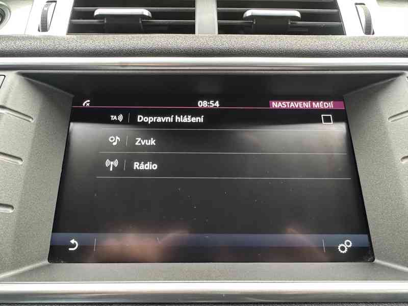 Land Rover Range Rover Evoque 2.0 TD4 4x4/Bixenon/1Maj/Tažné - foto 35