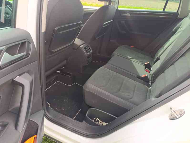 Prodám VW Tiguan R-LINE 1.5 TSI - foto 9