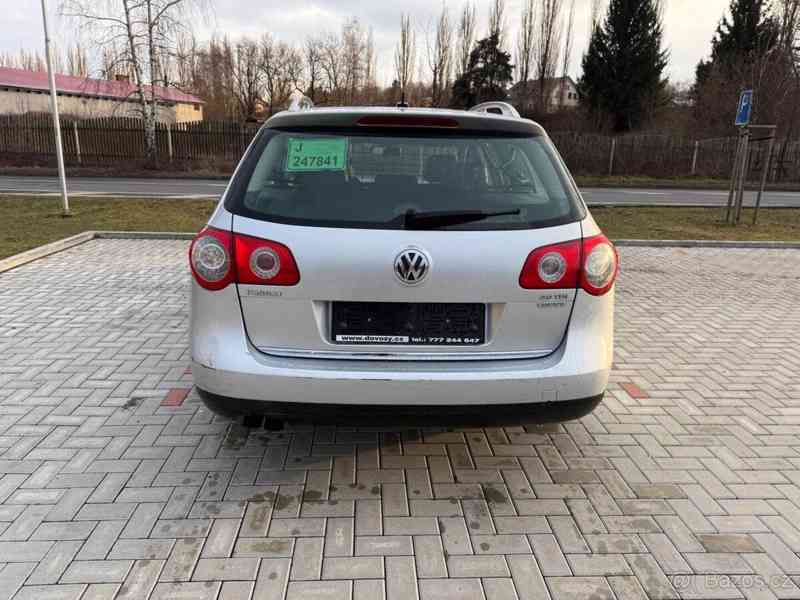 Volkswagen Passat 2,0 - foto 13