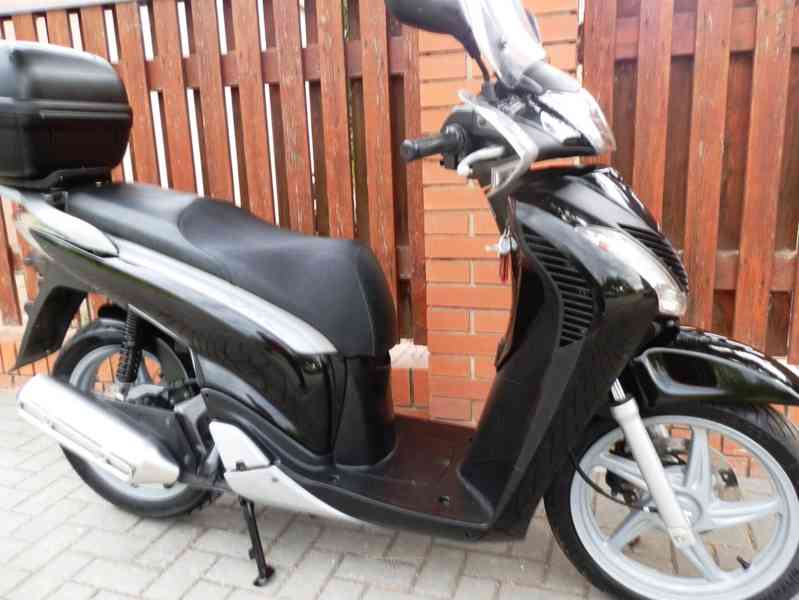 Honda SH 125i (2010) - foto 21