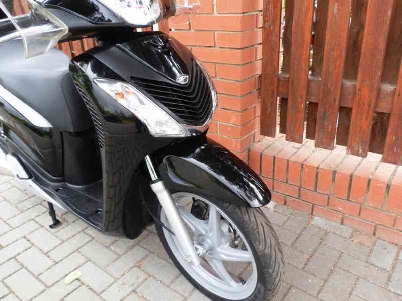 Honda SH 125i (2010) - foto 30