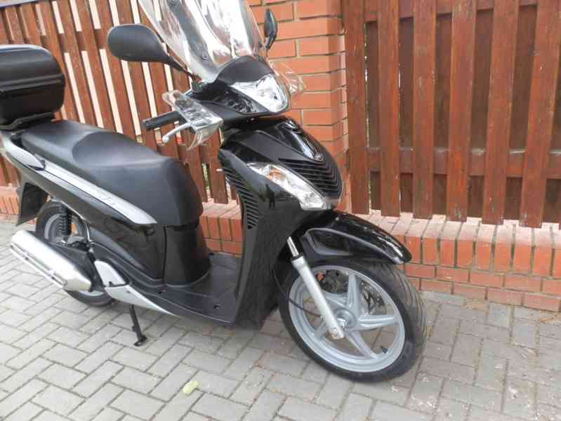 Honda SH 125i (2010) - foto 20