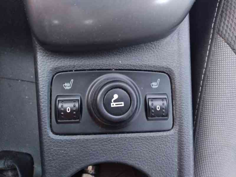 FORD FOCUS 1.6 92kW ČR,1.MAJITEL,DPH,KLIMA - foto 21