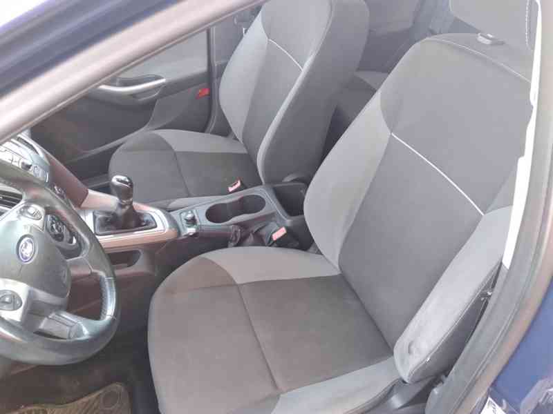 FORD FOCUS 1.6 92kW ČR,1.MAJITEL,DPH,KLIMA - foto 11