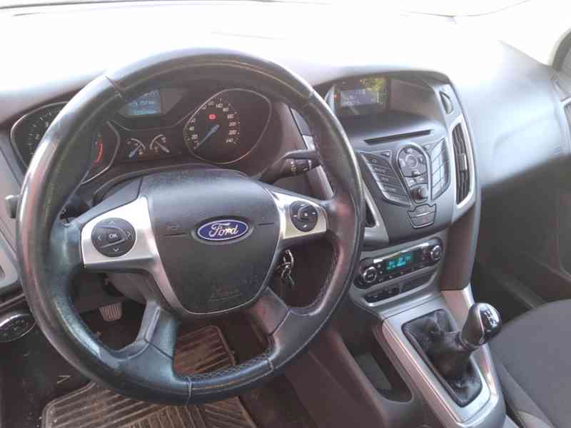 FORD FOCUS 1.6 92kW ČR,1.MAJITEL,DPH,KLIMA - foto 23