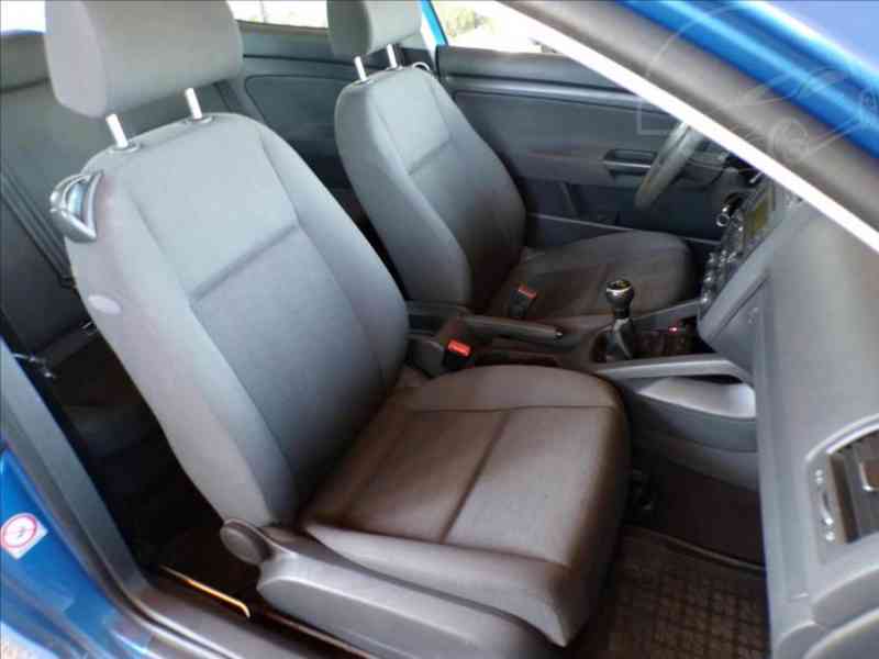 Volkswagen Golf 1,4 FSI DIGI.KLIMA - foto 11