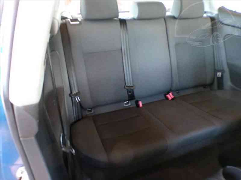 Volkswagen Golf 1,4 FSI DIGI.KLIMA - foto 10
