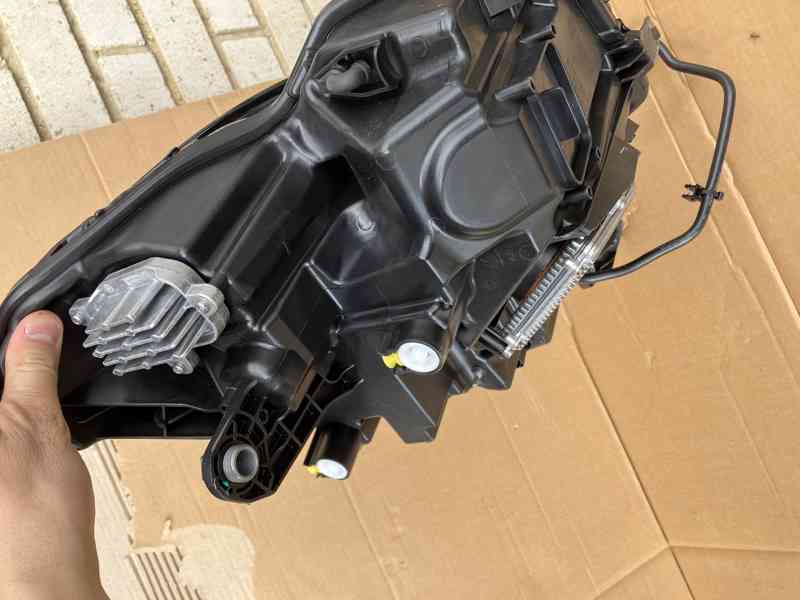 predni svetlo skoda kodiaq prave full Led Lift - foto 7