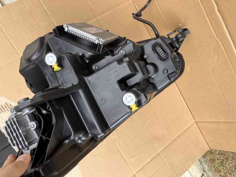 predni svetlo skoda kodiaq prave full Led Lift - foto 10