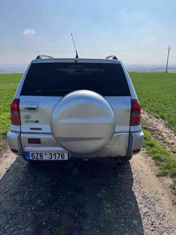 Toyota RAV4 2,0 D-4D 4x4 - foto 6
