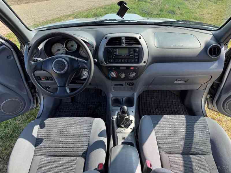 Toyota RAV4 2,0 D-4D 4x4 - foto 4