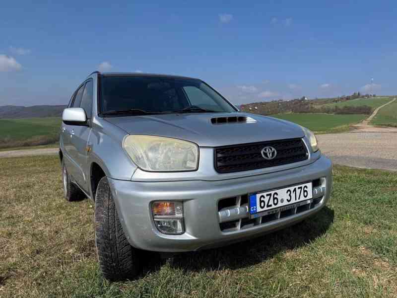 Toyota RAV4 2,0 D-4D 4x4 - foto 10