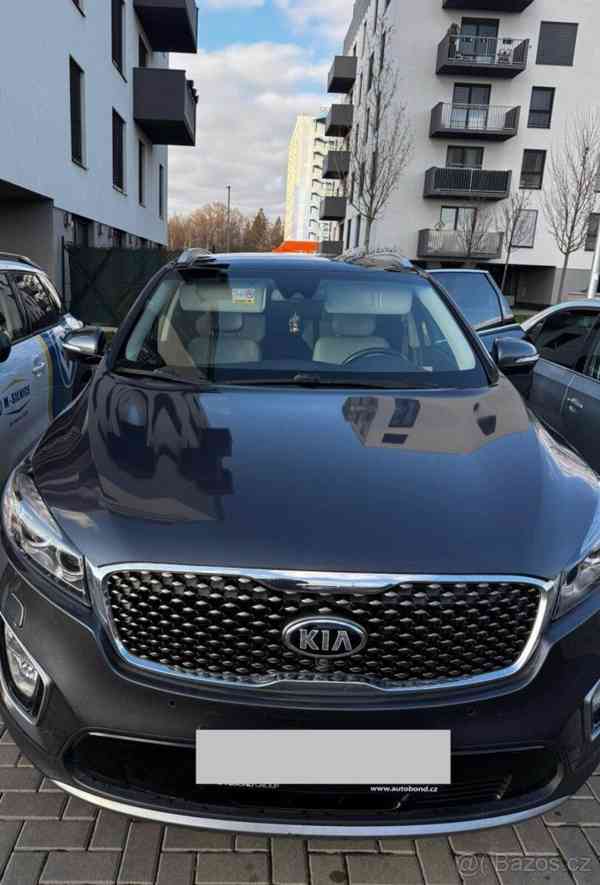 Kia Sorento 2,2   šedá barva - foto 3