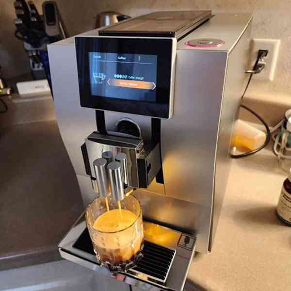 Nový multifunkční automatický kávovar S8 - foto 3