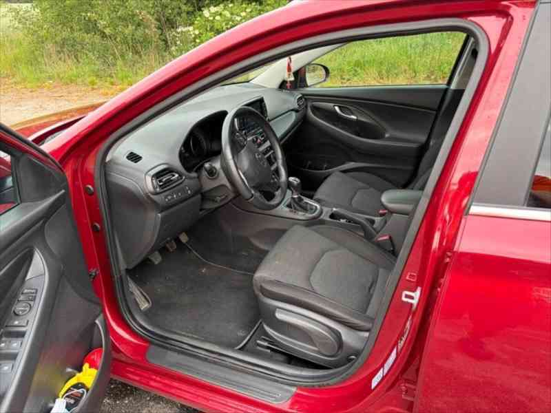 Hyundai i30 1,5   Smart, 2022, 55tis. km, LED - foto 13