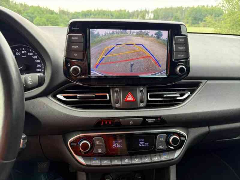 Hyundai i30 1,5   Smart, 2022, 55tis. km, LED - foto 10