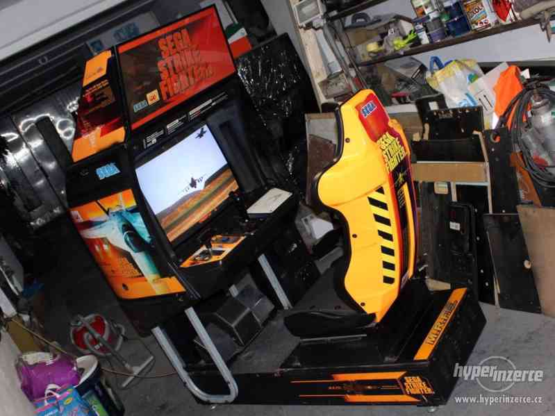 Zábavní herní hrací automat Sega Strike Fighter - foto 2