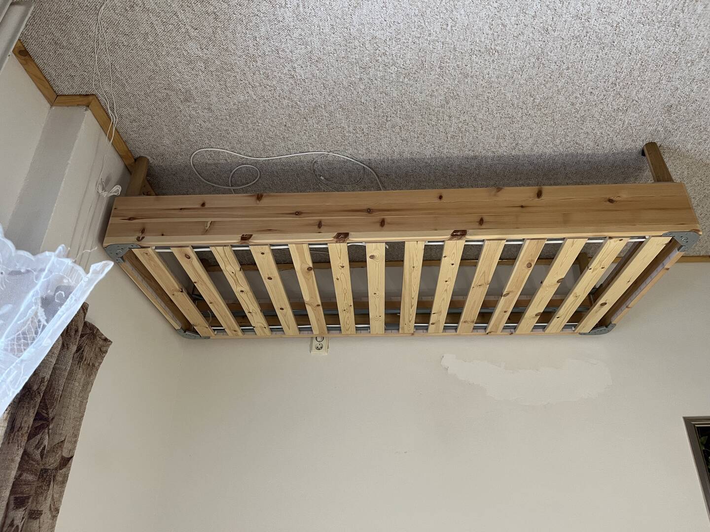 Postel IKEA 90x200 + matrace IKEA 90x200 - foto 2