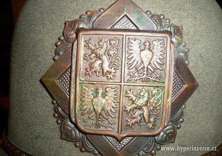 protektorátní četnická přilba originál top stav - foto 4